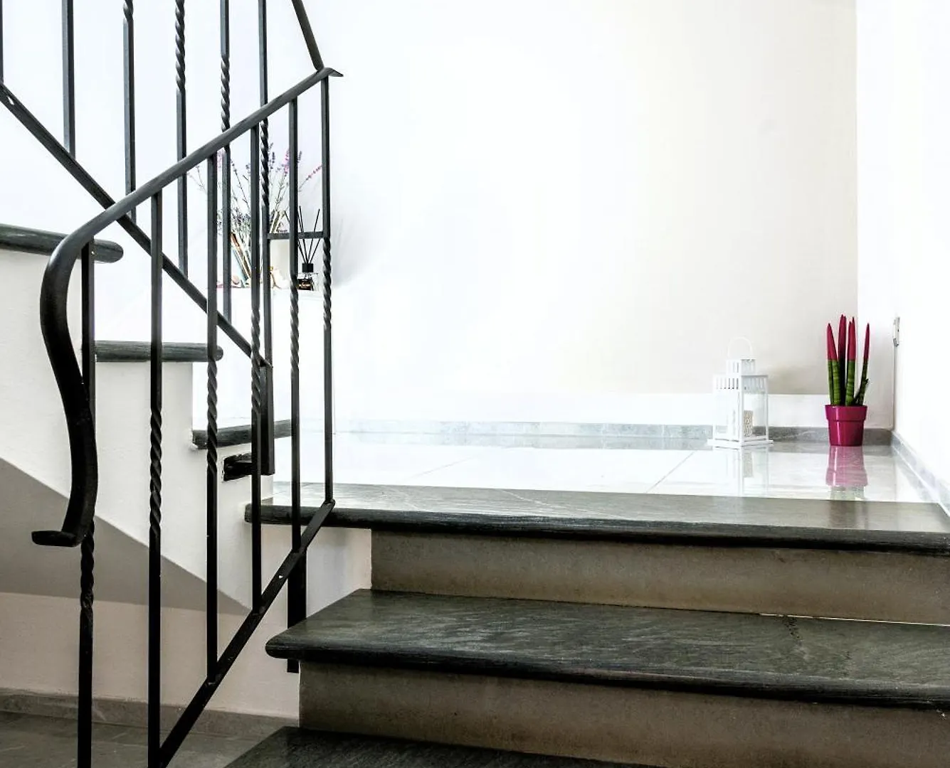 Hostly - Giusy Garden Suite - Only For Holidays Capannoli Apartament